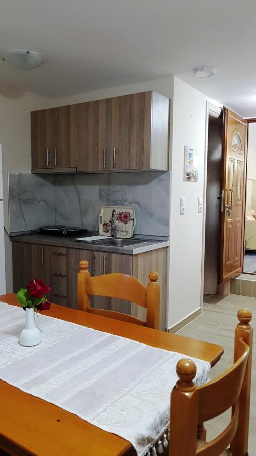 Fyllou Apartment Asproválta Exteriér fotografie