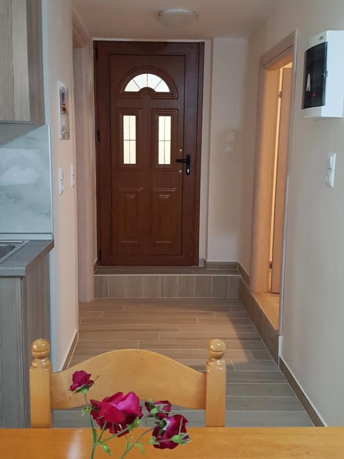 Fyllou Apartment Asproválta Exteriér fotografie