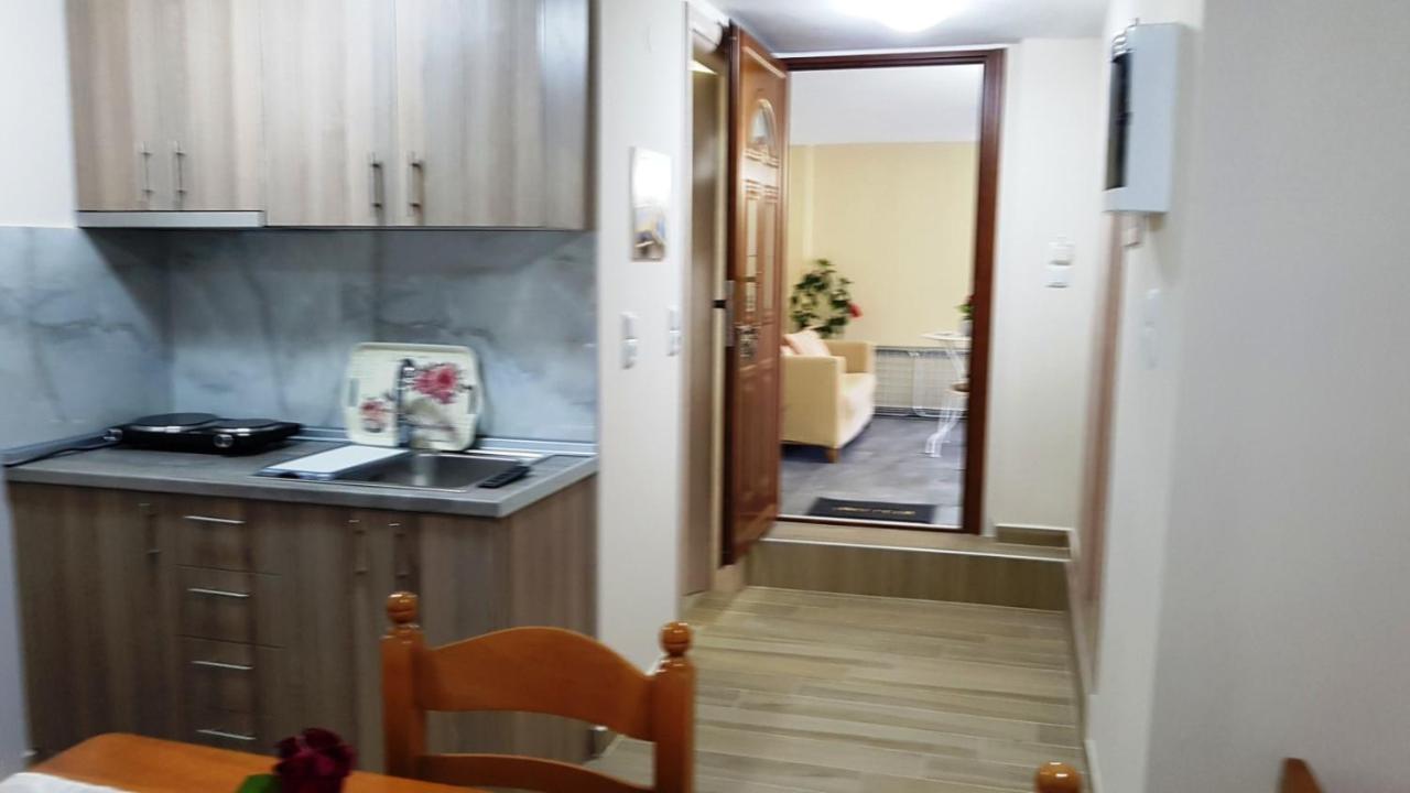 Fyllou Apartment Asproválta Exteriér fotografie